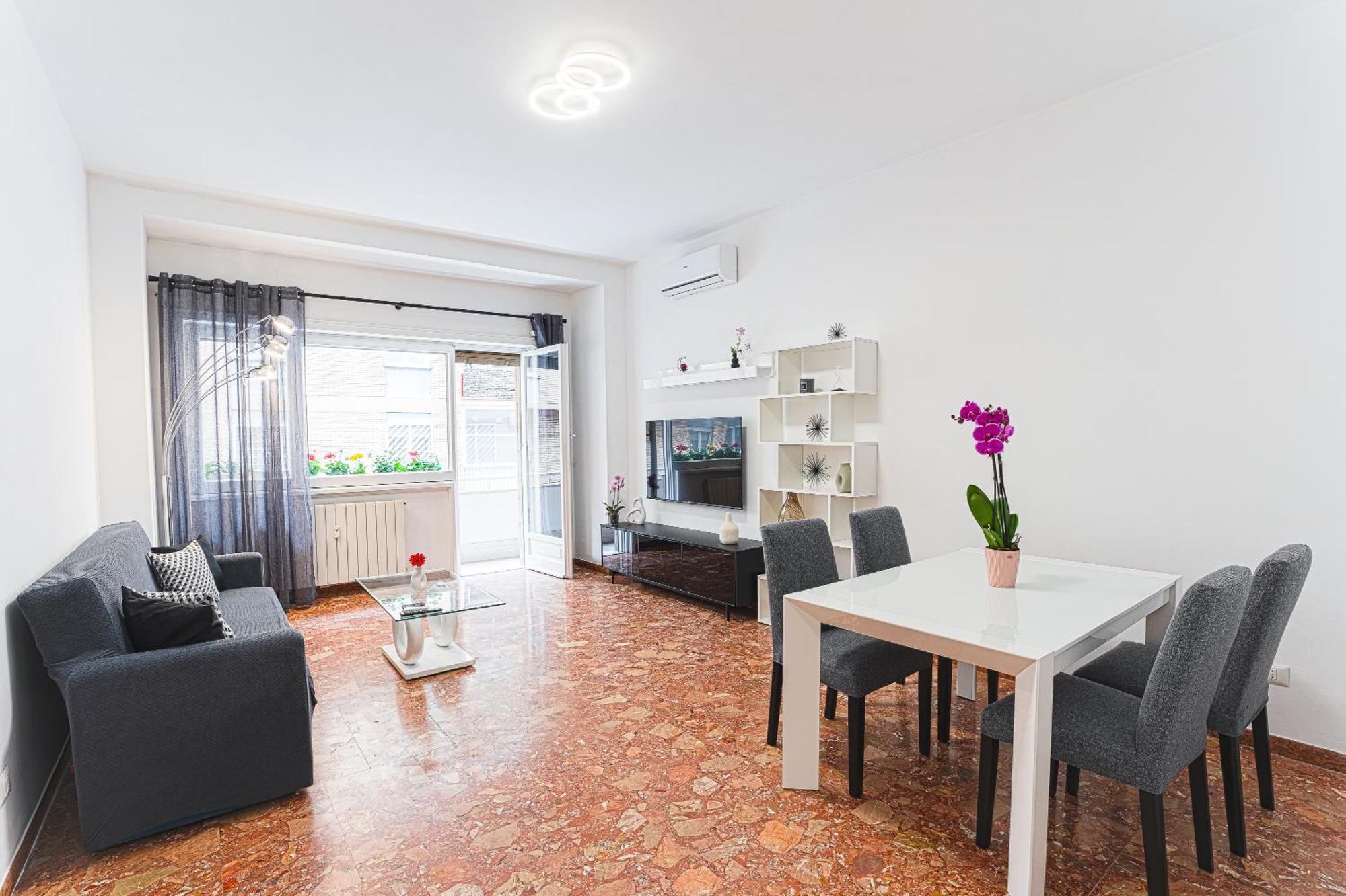Domus Leo Roma Apartment ภายนอก รูปภาพ