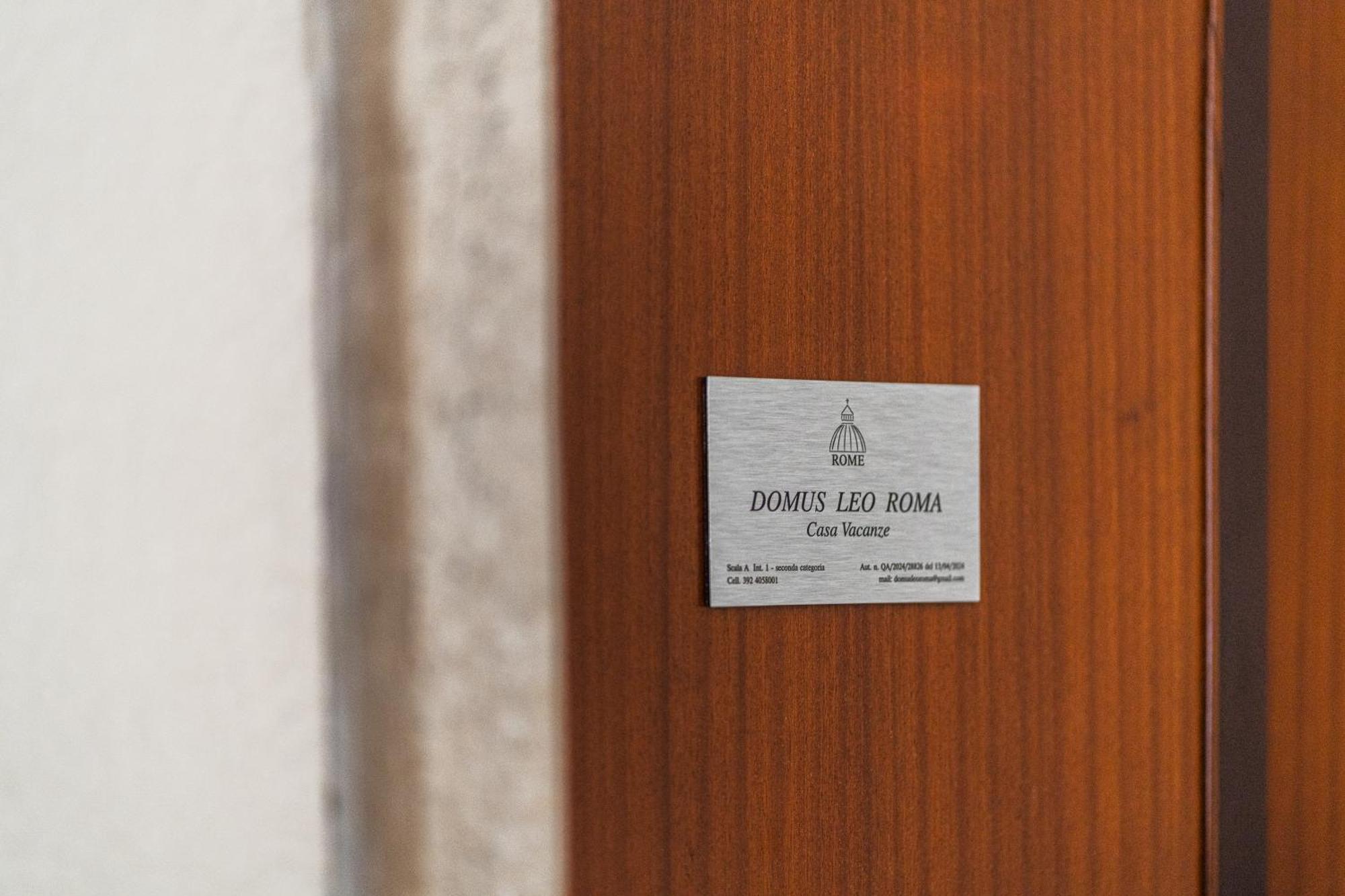Domus Leo Roma Apartment ภายนอก รูปภาพ